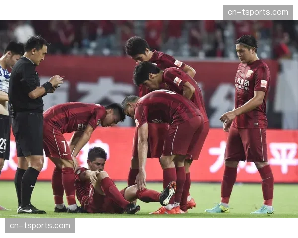 官方：门兴格拉德巴赫后卫板仓滉因伤提前赛季报销